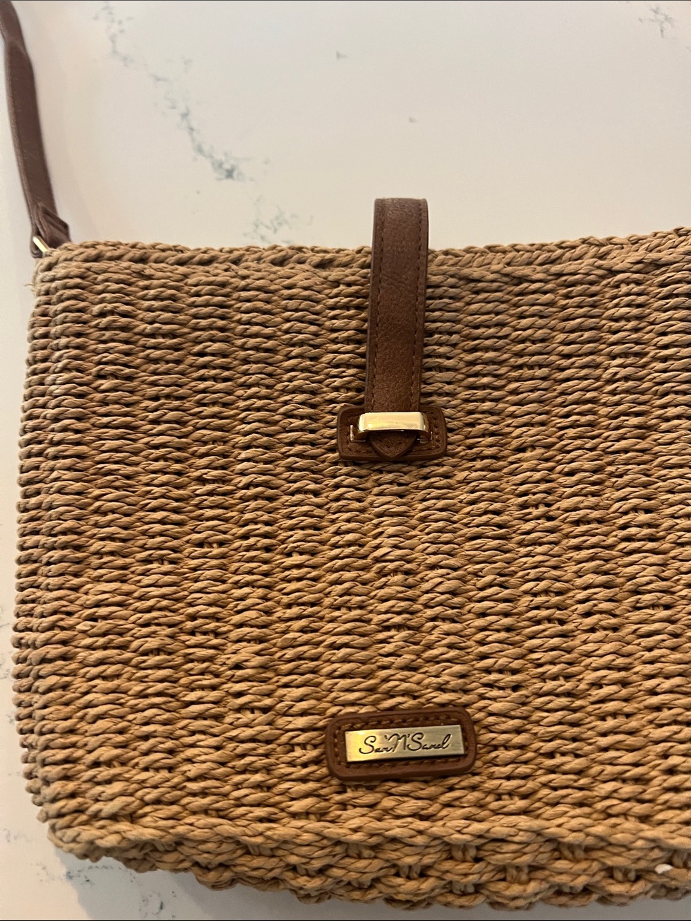 Sun n’ Sand Woven Straw Crossbody Bag in Brown